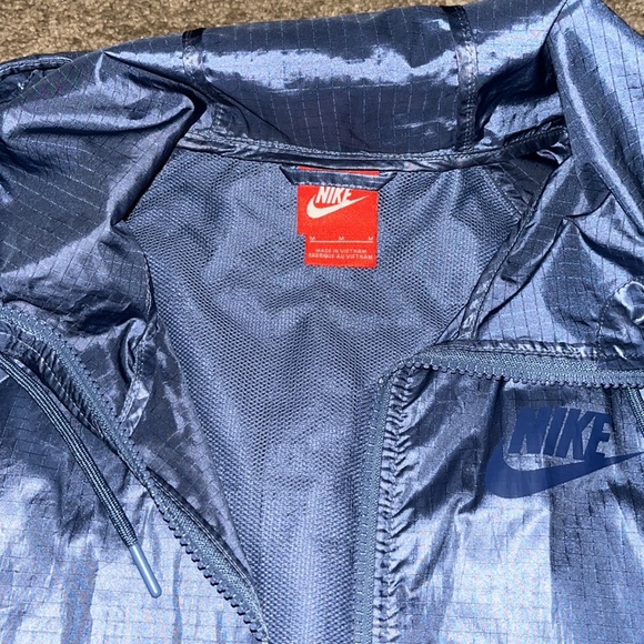 Nike Windbreaker - Picture 3 of 5